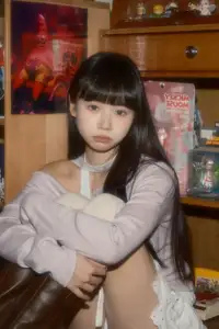 Discover Shi San Jin Ya's Charming Beauty in YiTuYu Art Language Vol.8555 Collection-16