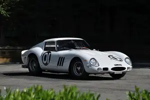Ferrari 250 GTO 1962: Unrestored "Precious Horse" in Unique Bianco Speciale - Super Expensive!-5