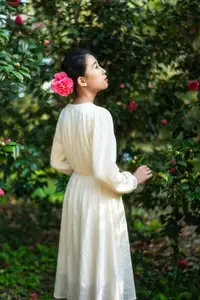 Zhong Ting Er's Serene Reading in Nature - YiTuYu Vol 8584 Art Language Collection-15