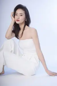 Zhou Xu Xu: Captivating Beauty in YiTuYu Vol.8586 – Discover the Allure 0023-16