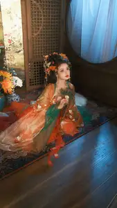 Lin Yi Lan: Captivating Classical Beauty in YiTuYu Vol.8585 Artistic Collection-13