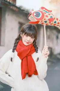 YiTuYu Vol.8562: Sai Xi Xi Li Ma Radiates Festive Charm in Warm Winter Style-6