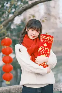 YiTuYu Vol.8562: Sai Xi Xi Li Ma Radiates Festive Charm in Warm Winter Style-1