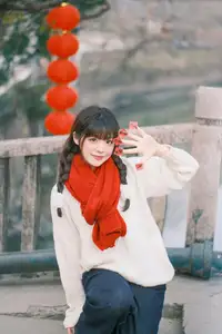 YiTuYu Vol.8562: Sai Xi Xi Li Ma Radiates Festive Charm in Warm Winter Style-7