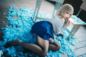 Coser Chunmomo Self-Portrait Part02: Delicate Charms Amidst Dreamy Blue Petals-0