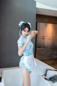 XiuRen Shi An An Alluring in Unique Blue Porcelain Cheongsam - 0017-7430948285-21