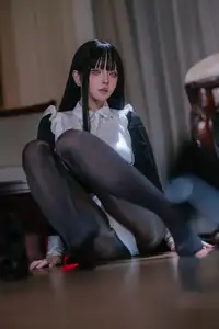 Coser Yu Yu: Alluring Black Stocking Nun – Exclusive Photo Set (41P)-17