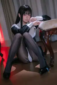 Coser Yu Yu: Alluring Black Stocking Nun – Exclusive Photo Set (41P)-11