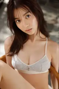 Riko Matsudaira FRIDAY Vol.2: Alluring Charm Unveiled-4