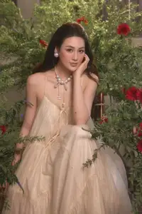 Runner-up Duong Tu Anh U40: Surprisingly Youthful Beauty Goes Viral, Age-Defying Secrets! NEWS 24H-1