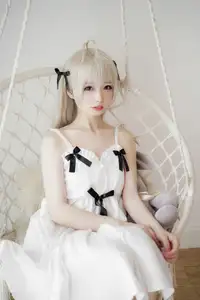 Coser Shi Wan Zhen Zhi Fu Te: Dreamy Qiong Mei in White Dress (24P) - Exquisite & Captivating Cosplay Set-0