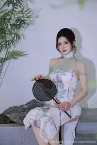 XiuRen No.10694 A Yi Sha: Captivating Oriental Elegance in a Stunning Dress-34