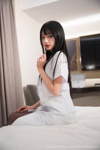 Kiko Mogi: Alluring Beauty in Nurse Uniform - XiuRen No.10373 Collection-15