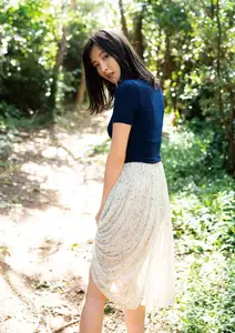 Natsuki Sena Enchanting: Captivating Tamayura Moments Amidst Lush Green Nature-27