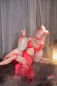 Coser Maeno Taita Transforms into Yulinglong (Naraka Bladepoint): A Captivating Mythical Beauty.-8