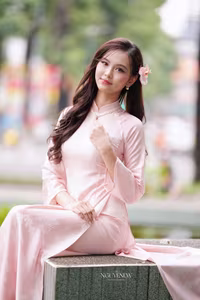 VGU No.47: Discover the Beauty of Vietnamese Ao Dai: The Elegant Charm of Vietnamese Women.-9