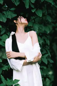 VGU No.173: Discover the serene beauty of a dreamy girl with white roses in the morning sun.-4