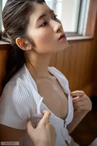 Radiant Yuhi Shitara: Discover Blissful Time Part02 with Graphis Gals No.574-5