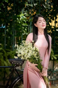 VGU No.49: Vietnamese Grace: Lady in Pink Ao Dai with Pure White Flowers-8