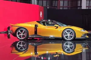 Ferrari 849 Testarossa: Supercar Pre-Ordered Before Arriving-4