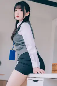 Coser Shimo: Discover Shimo's Secret Office Part02 – Innocent Charm in the Workplace-15