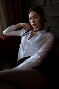 YiTuYu Vol.8298 Sang Ni: Elegant Professional Office Lady Style-24