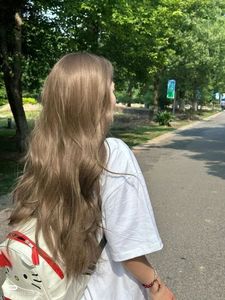 Trendy Cool Brown Hair for Gen Z Girls: Highlighting Captivating Beauty-23