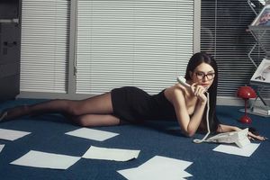 Female Dancer's Sultry Secretary Look Ignites Social Media-7