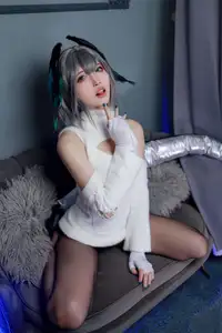 Coser Yamasaki Reina as Aknetz Holhaia Part01: Elegant Charm in a Unique Outfit-14