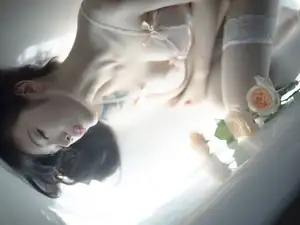 Coser Yi Mi Ba De Da Li Zi: Ethereal Allure in 'Longing Like a Bitter Sea' - A Captivating Scene-7