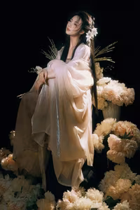 YiTuYu Vol.8284: Ren Gui Yu Er's Ethereal Classical Beauty – An East Asian Art Language Masterpiece-13