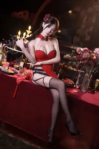 Coser Xiang Cao Miao Lu Lu's Alluring 2025 Spring Festival: Captivating Asian Beauty in Vibrant Red Attire-14