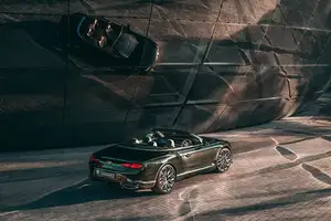 Bentley Continental GT: Ultra-Luxury Masterpiece Inspired by Immortal Artists, Captivating Every Gaze.-13