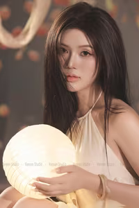 VGU No.31: Captivating Asian Muse Radiates Elegance in a Stunning Autumn-Themed Photoshoot-5