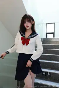 Nuo Mi's Captivating JK Uniform Look: Exclusive XiuRen No.10458 Collection-16