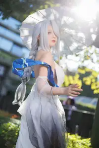 Coser Feng Jiang Jiang V as Shenhe Genshin Impact: Ethereal Beauty in a Captivating Outdoor Shoot-9