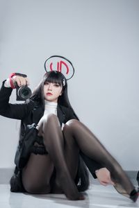 Blue Archive Tsukigami Rion Cosplay by Banbanzi: Alluring Office Uniform & Black Stockings - Tukuku-41