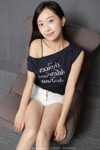 IESS: Discover the captivating beauty of Chinese Model Xiao Jie in exclusive photoshoot SXJ No.2145-37