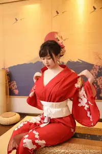 Li Gin En Irene (No.10624) Shines in Red Kimono: Captivating Asian Beauty by XiuRen秀人网-22