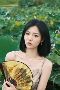 Li Yue in Tranquil Lotus Pond - YiTuYu Art Language Vol.8292: Natural Beauty and Serenity Amidst Green Lotus Leaves-10