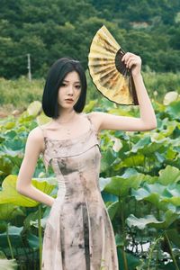 Li Yue in Tranquil Lotus Pond - YiTuYu Art Language Vol.8292: Natural Beauty and Serenity Amidst Green Lotus Leaves-7