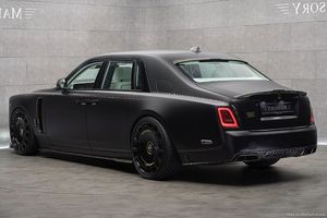 Explore the Unique Rolls-Royce Phantom Mansory Linea Nera dOro A Black Super Luxury Custom Car-3