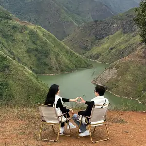 Ta Xua Winter: Discover the pristine beauty of forest flowers amidst majestic mountains-12