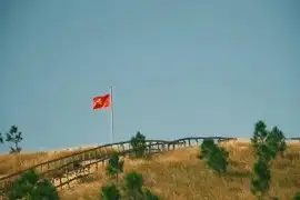 Discover Phoenix Peak Quang Ninh: Mesmerizing Golden Grass Hills for an Unforgettable Trekking Experience-1