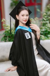 Radiant Graduation Moment of Can Tho University Graduate: Joy Marks New Success-1