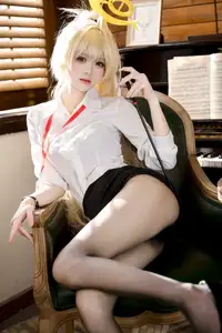 Coser Jiu Qi Miao as the Alluring OL Professor: 53P Collection - Discover Unique Style!-19