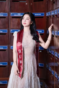 VGU No.46: Captivating Vietnamese Student Radiates Confidence and Grace, Celebrating a Significant Academic Milestone.-2