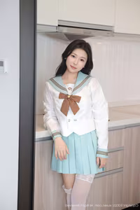 Lin Jia Xin Charming in Schoolgirl Outfit: Captivating XiuRen No.10379 Photo Set-1