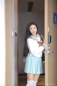 Lin Jia Xin Charming in Schoolgirl Outfit: Captivating XiuRen No.10379 Photo Set-18