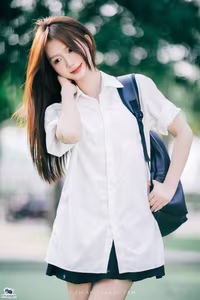 XVG No.36: Young Woman with Camera: Capturing Youthful Charm & Natural Style-23